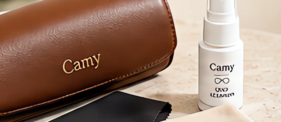 Bộ vệ sinh kính Camy